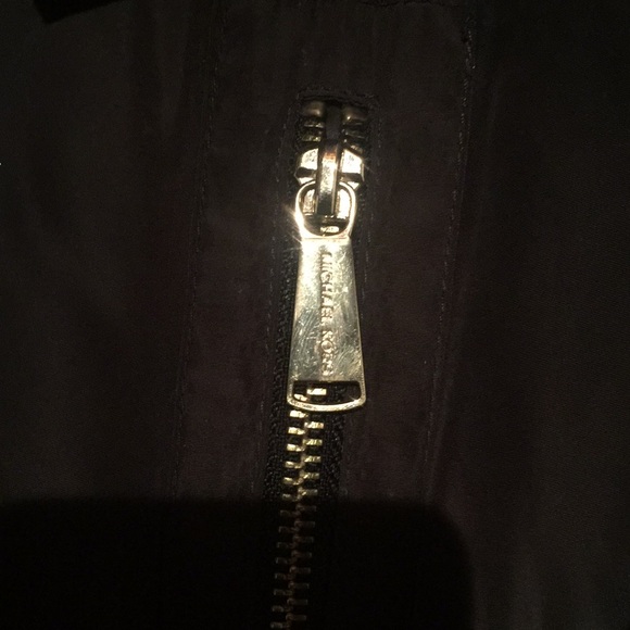 MK Coat - Picture 3 of 4